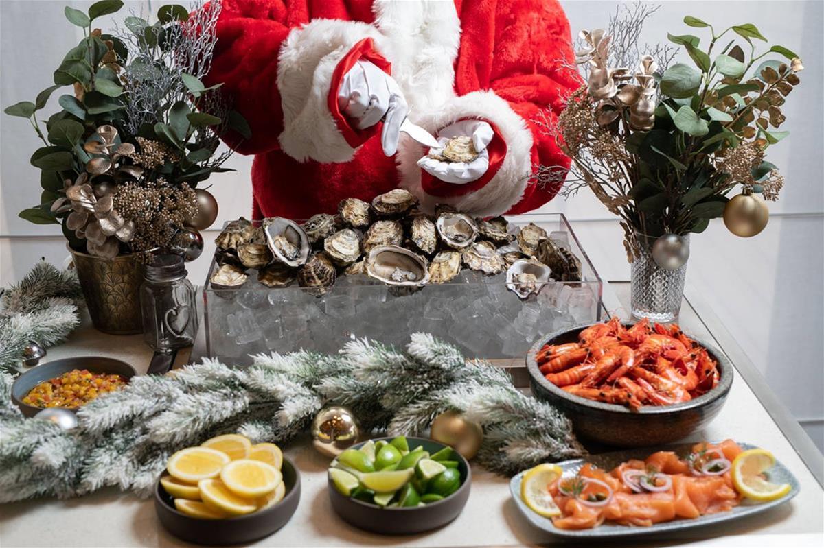 Christmas Lunch In Sj 2022 Christmas Day Lunch In The Grand Ballroom - Events In East Perth -  Scoop.com.au