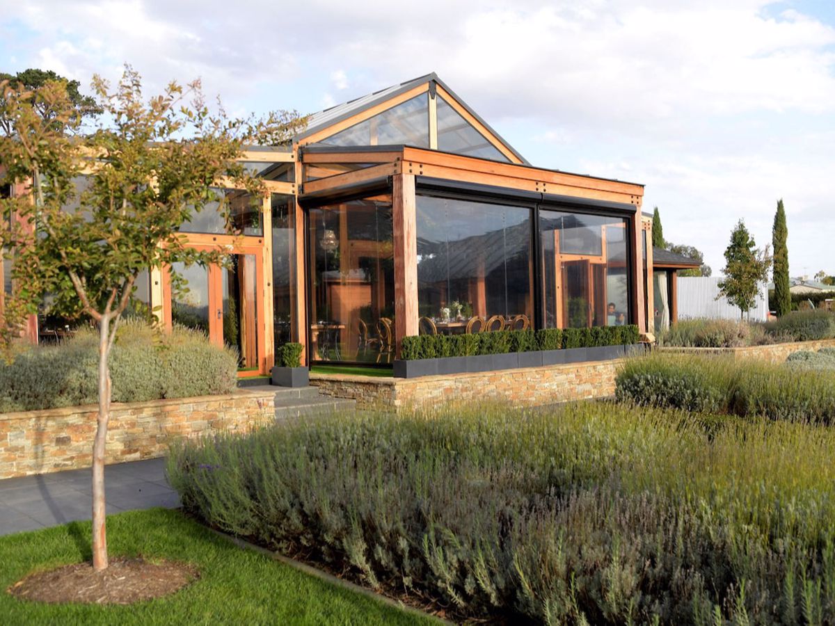 Shiraz Gardens Hammonds Plains Fasci Garden